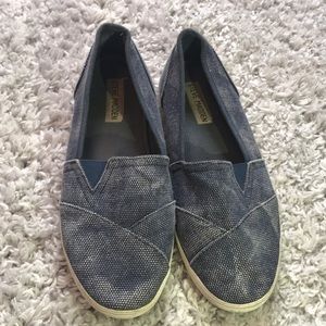 Steve Madden casual slip ons ACCEPTING OFFERS
